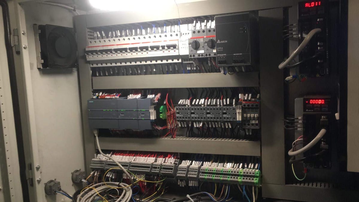 Uçan Testere Kesmeli Ard Germe Borusu Üretim Makinesi Otomasyon Sistemi